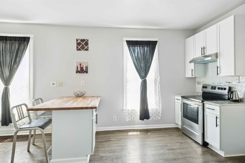 Detroit 3BR Retreat w/ Wi-Fi + Street Parking 7 Dwell