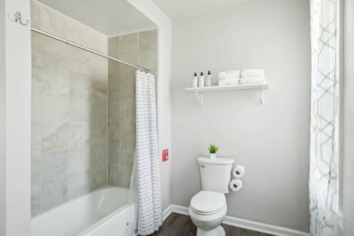 Detroit 3BR Retreat w/ Wi-Fi + Street Parking 15 Dwell