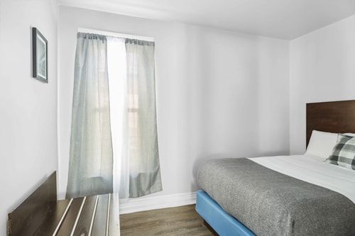 Detroit 3BR Retreat w/ Wi-Fi + Street Parking 19 Dwell