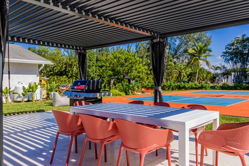 Plantation Villa 8BD | Basket Pickle Pool Hot tub 31 Dwell