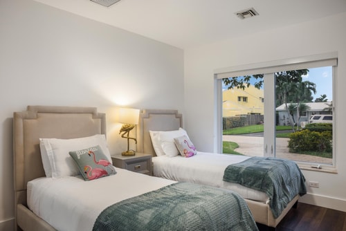 Fort Lauderdale | 4Bd Villa Waterfront Dock Pool 46 Dwell