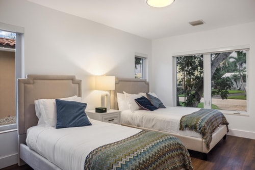 Fort Lauderdale | 4Bd Villa Waterfront Dock Pool 42 Dwell