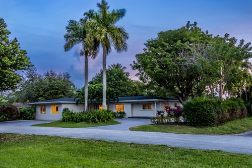 Miami Beach 8Bedroom Vacation Home | Pool | Pickle 73 Dwell