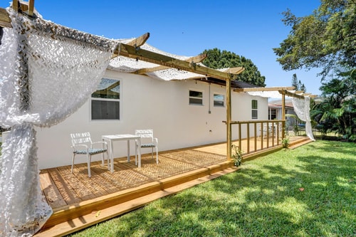 Miami Area 1BR | Minutes to Beach + Aventura 23 Dwell