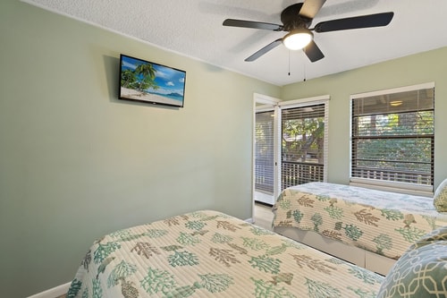 3BR Hilton Head | Sea Turtle Mkt + Pool 9 Dwell