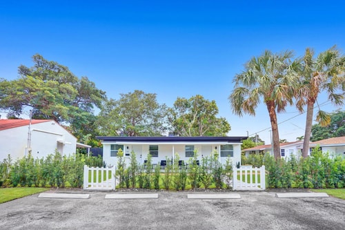 1BR Near Beach & Aventura | Hallandale 35 Dwell