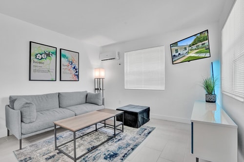 1BR Near Beach & Aventura | Hallandale 18 Dwell