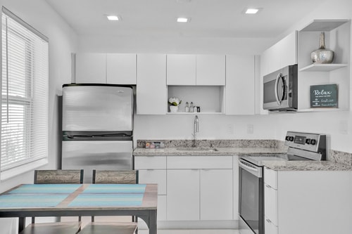 1BR Near Beach & Aventura | Hallandale 24 Dwell