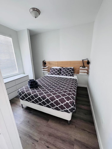 2BR Miami Beach Condo Steps from the Sand Dwell