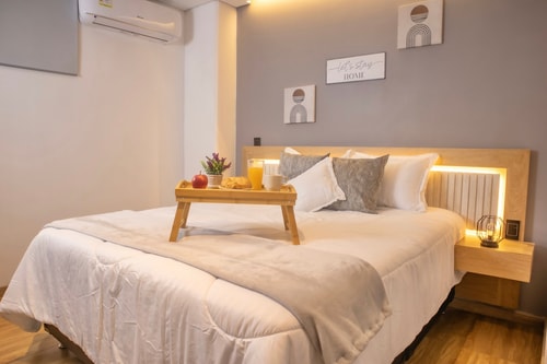 Rosa Negra Suite Near Stadium 7 Dwell