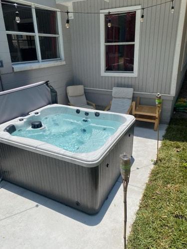 Orlando 3BR | Hot Tub + Parking + Pets 2 Dwell
