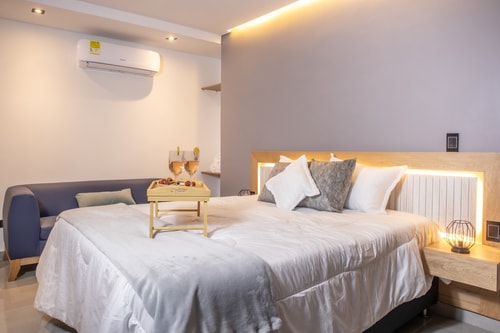 Chic Rosa Negra Aparta-Suite | Your Peaceful City Escape 7 Dwell