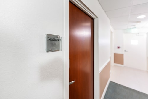 Oceanfront Penthouse with Pool & Beach Access 47 Dwell