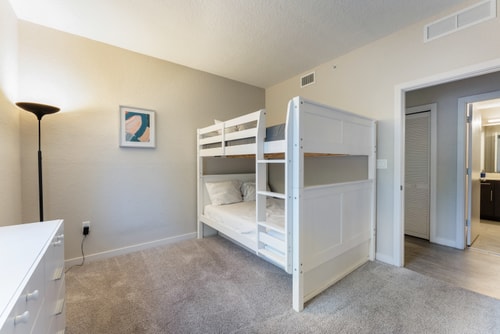 Spacious 3BR | Pool, Gym, Near Beach & Speedway 22 Dwell