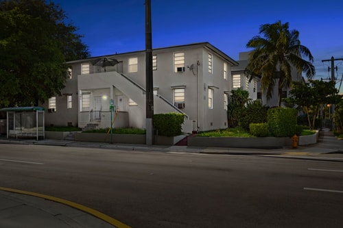 Miami Little Havana 2BR | Skyline Views + Yard 13 Dwell