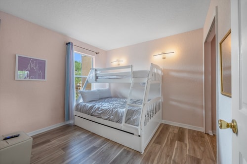 Disney-Area 4BR Townhome | Resort Amenities 5 Dwell