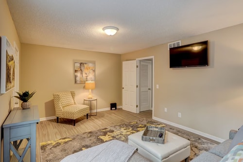 Sea Turtle Mkt 2BR | Pool, Hilton Head 35 Dwell