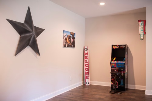 Cozy Mountain Cabin | Hot Tub & Fire Pit 13 Dwell