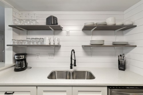 3BR Hilton Head | Sea Turtle Mkt + Pool 3 Dwell