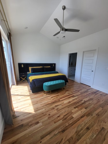 Pet-Friendly Townhouse with Free Parking in TN 10 Dwell