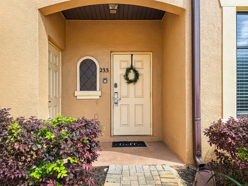 3BR Disney Getaway | Pool, Arcade & Tiki 9 Dwell