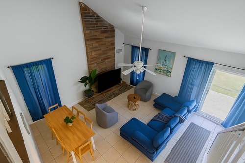 3BR Delray Beach Retreat | Pool + Game Room 8 Dwell