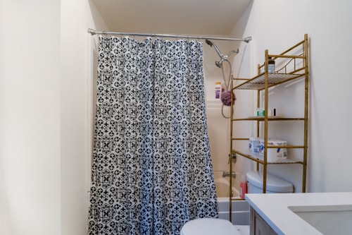 Renovated 4BR | 10 Min to Liberty University 3 Dwell