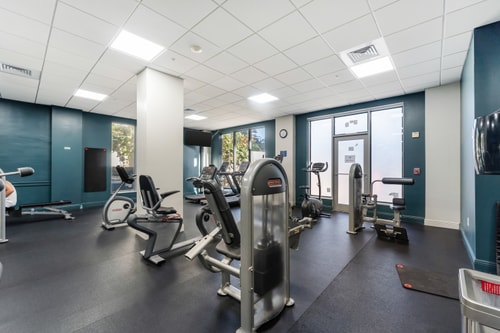 Oceanfront Penthouse with Pool & Beach Access 58 Dwell