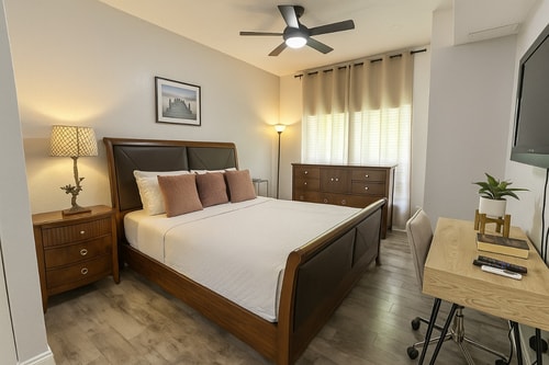 Disney-Area 3BR Townhome | Sleeps 9 | Pool + Gym Dwell