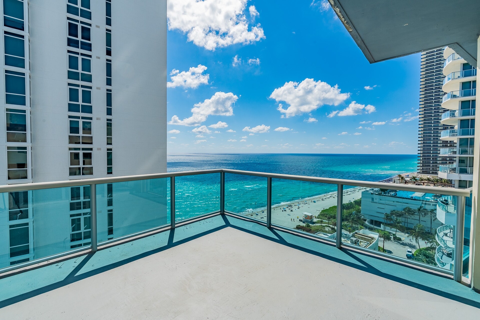 Luxury Ocean View Penthouse Dwell