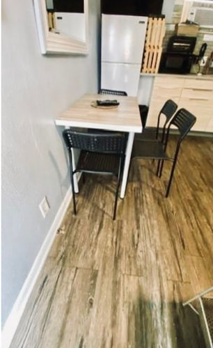 Hollywood Studio Near Beach & Parking 2 Dwell