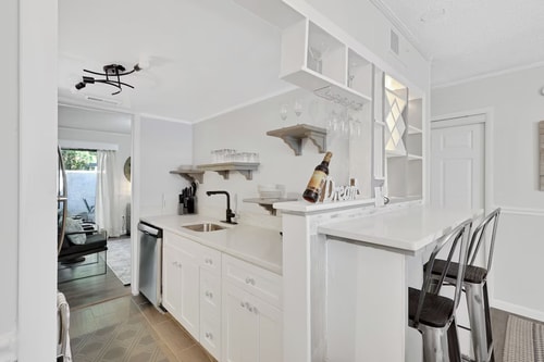 Central Hilton Head 2BR | Pool + Beaches 3 Dwell