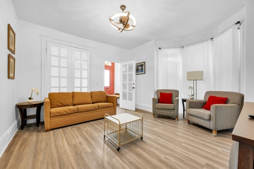 Detroit 3BR in Mexicantown | Sleeps 7 + WiFi 1 Dwell