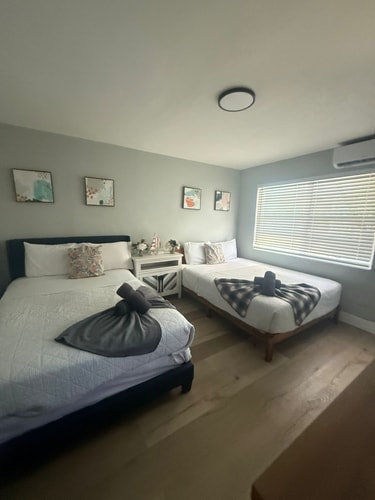 2 Beach Units for 6 | Patio + Free Parking 20 Dwell