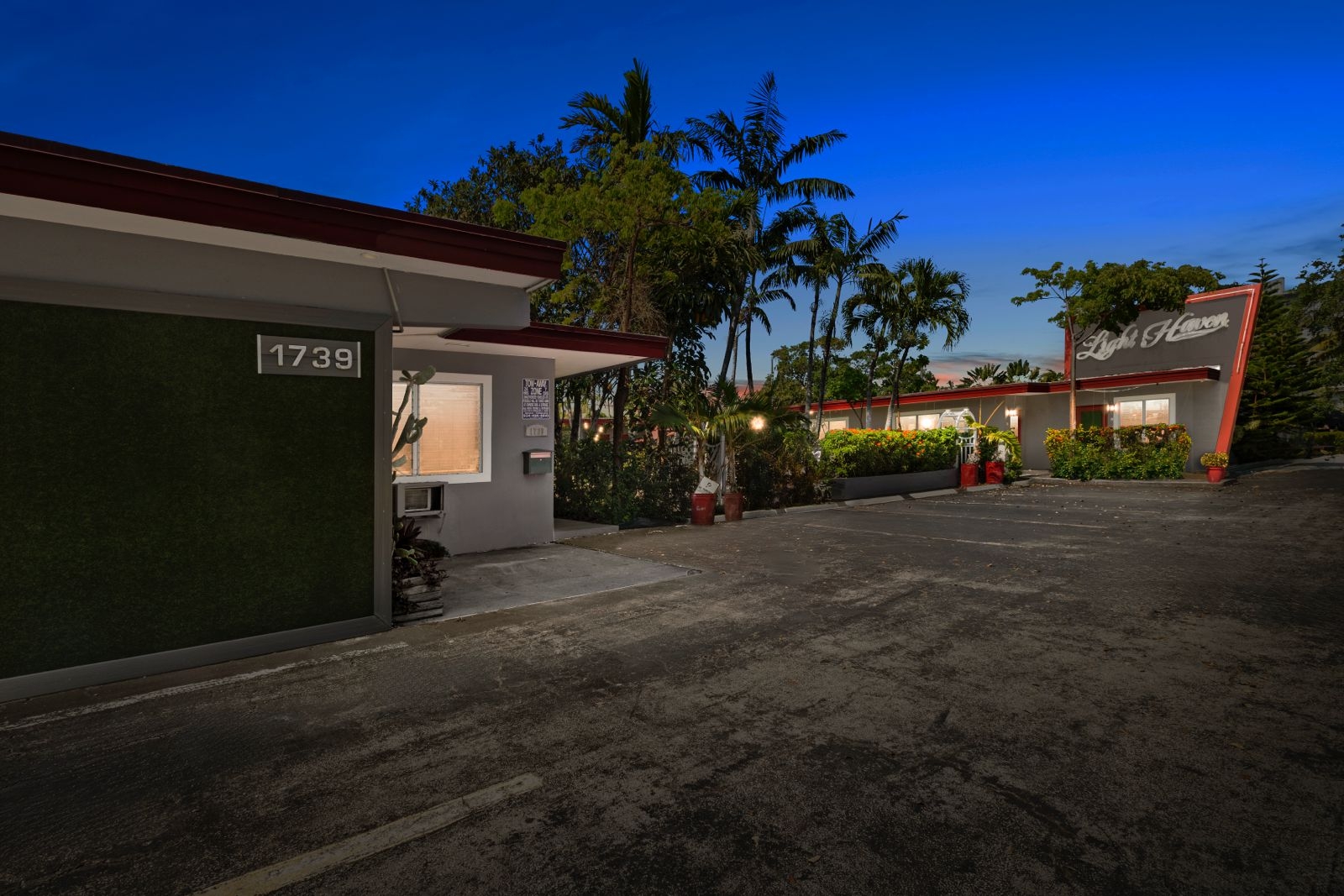 1BR Pet-Friendly Studio Parking & Backyard BBQ Dwell