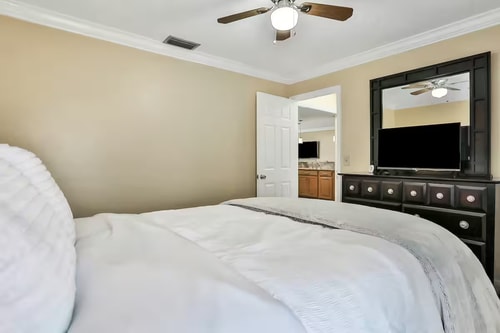 Sarasota 3BR | Pet-Friendly, Fenced Yard 29 Dwell