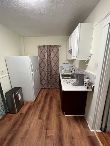 Spacious 3BR Niagara Stay + Backyard 9 Dwell
