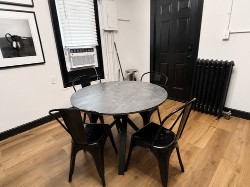 Renovated 5BR Detroit Home | Sleeps 10 5 Dwell