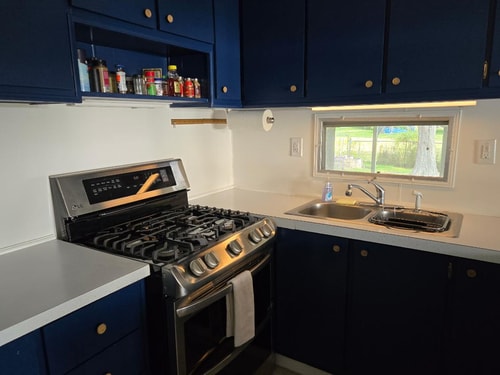 Lakefront 3BR Retreat w/ Shared Dock 10 Dwell