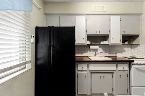 Chic 1BR Studio – Pets Welcome, Garden & BBQ 12 Dwell