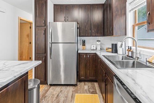 St Paul 6BR | 2 Kitchens + Game Room 6 Dwell