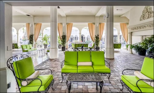 Beachside Palm Beach Condo | Pool & Walk to Sea 24 Dwell