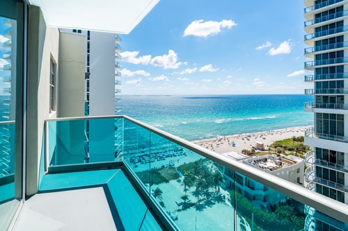 Luxury Ocean View Penthouse 21 Dwell