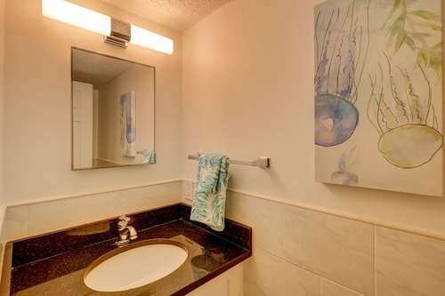 Hilton Head 2BR | 5 Min to Burkes Beach 12 Dwell