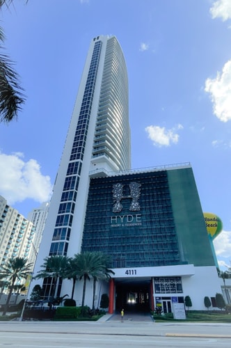 Ocean View Apt on the Beach 2 Bedroom 2 Bath. 50 Dwell