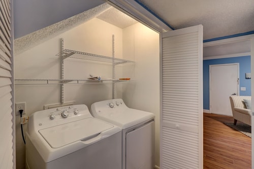 Hilton Head 2BR | 5 Min to Burkes Beach 19 Dwell