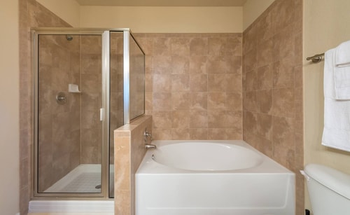 3BR Disney Condo | 3 En-Suites + Pools 26 Dwell