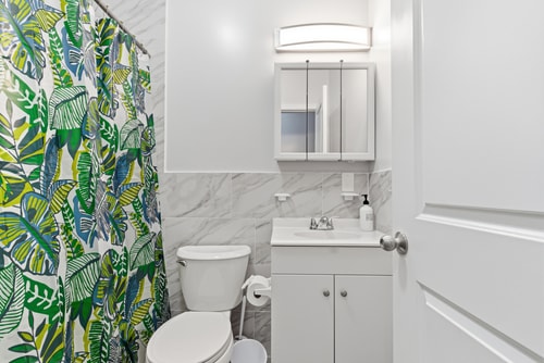 Cozy 2BR Apartment in Jersey City with Smart Lock 5 Dwell