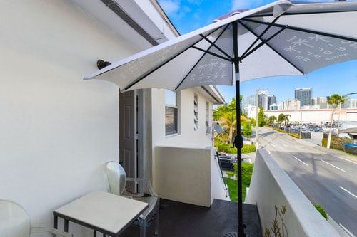 Miami Little Havana 2BR | Skyline Views + Yard 30 Dwell