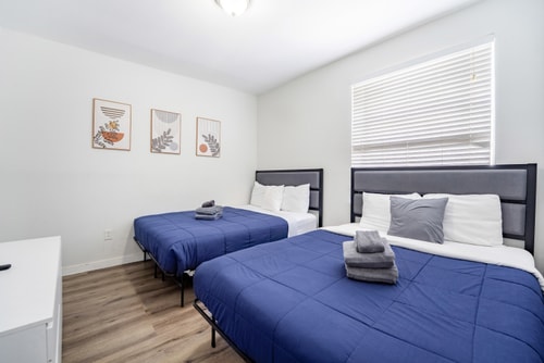 Walk to Beach & Ocean Drive | Pet-Friendly 16 Dwell